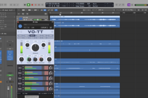 ボカロのボーカルトラックに挿している9個のチェーン。上からVEA / Vocal Rider / Pro-Q 4 / Pro-C 3 / SpecCraft / ChromaGlow / Pro-Q 4 / VO-TT。右にVO-TTの画面
