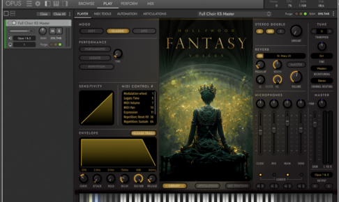 Hollywood Fantasy VoicesのPLAY画面。MOOD・PERFORMANCE・REVERB（St. Mary LR）・MICROPHONESの各セクションと、ファンタジー風のカバーアート