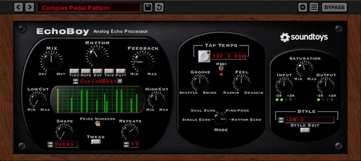 EchoBoyの画面全体。左にMIX・RHYTHM・FEEDBACKとリズムの表示、中央にTAP TEMPO・GROOVE・FEEL・MODE、右にSATURATIONとSTYLE(Soundtoys公式サイトより)