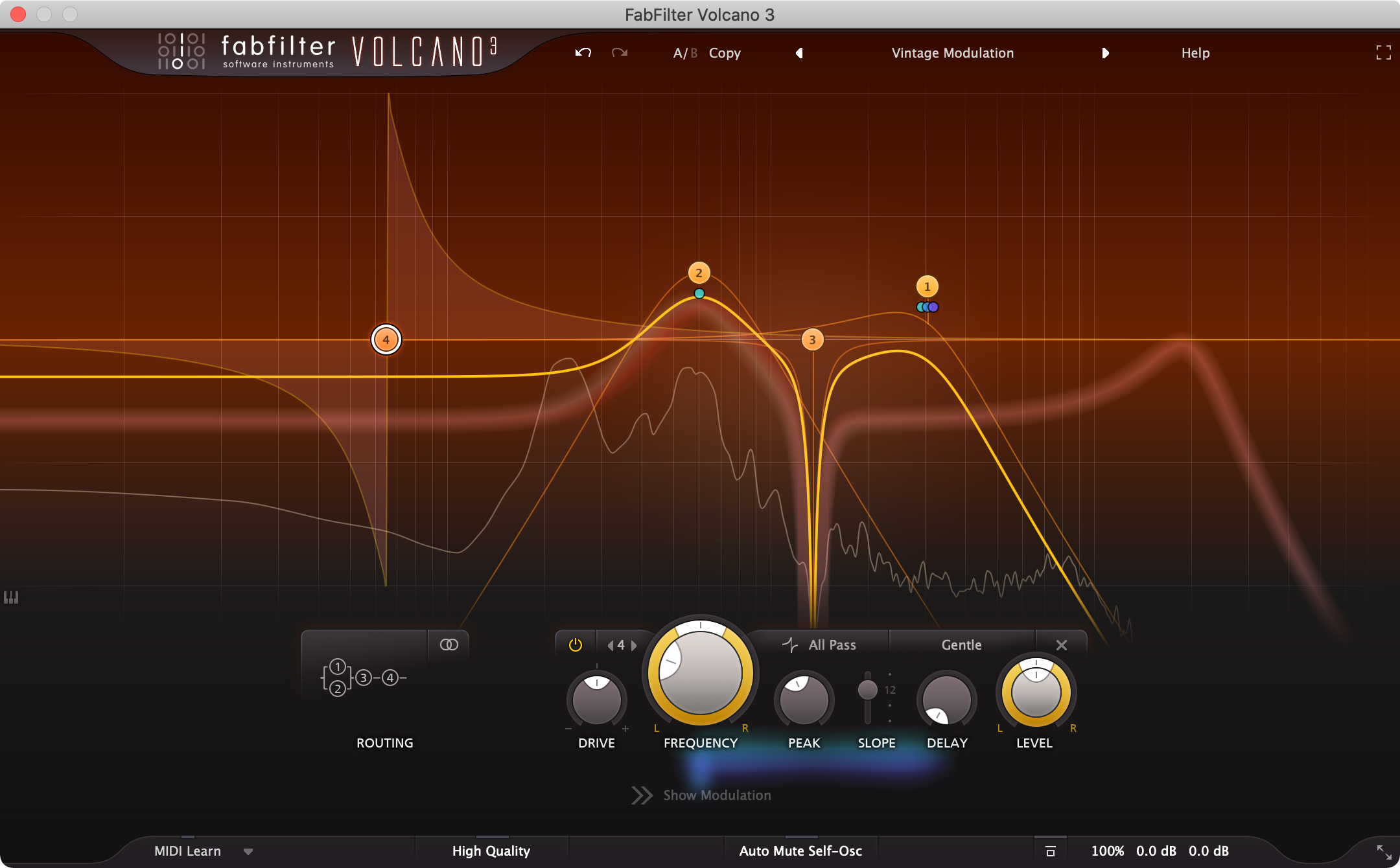 FabFilter Volcano 3 の画面。オレンジのフィルターカーブと、下に Drive・Frequency・Peak などのつまみが並ぶ（FabFilter 公式）