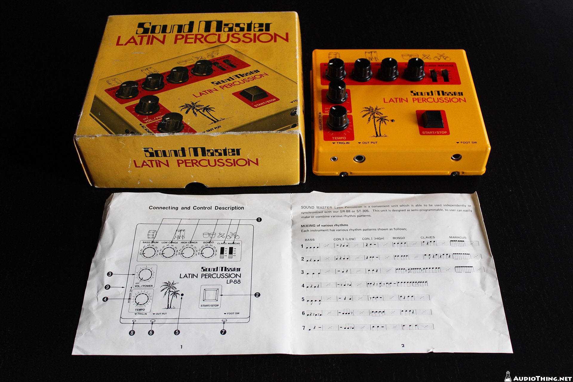 Sound Master LATIN PERCUSSION（LP-88）の箱と説明書。楽器ごとのリズムパターンが譜面で載っている（AudioThing公式サイトより）