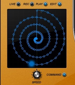SubBoomBass 2のXYの画面。上にLIVE・REC・PLAY・EDITのボタンが並ぶ